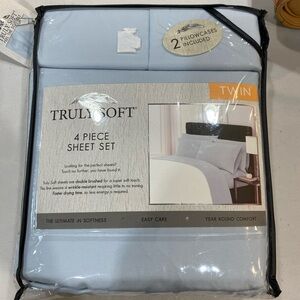 Truly Soft Twin 4-Piece Sheet Set - Light Blue